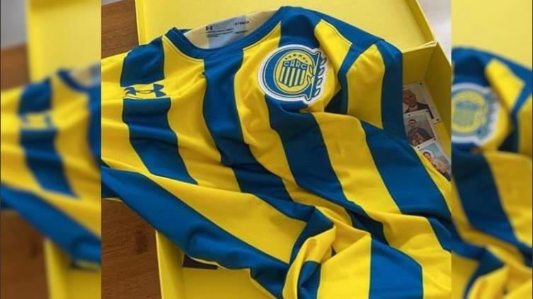 Los Canallas presentaron su nueva camiseta con un homenaje a Aldo Poy