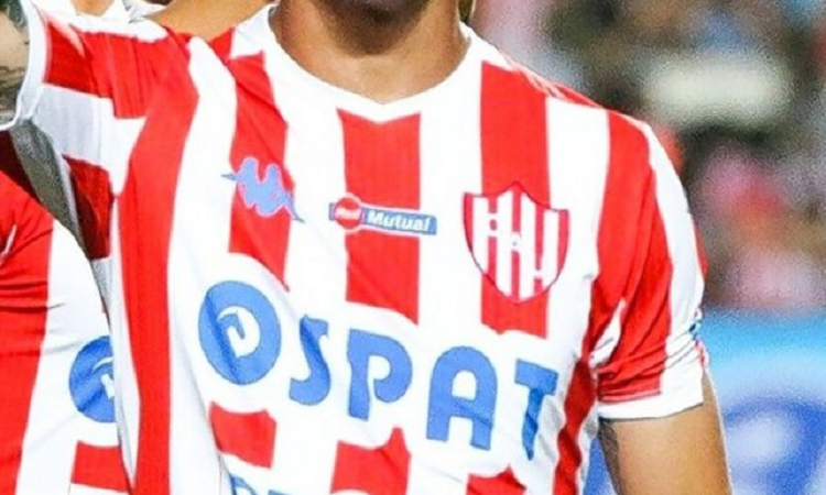 Kappa llamó la atención de los hinchas de Unión