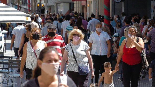 44 nuevos casos en la ciudad y 417 en toda la provincia