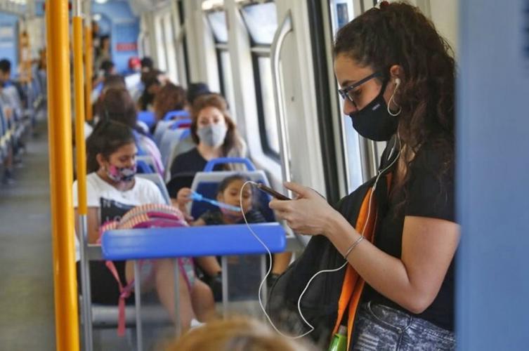 Tips para reducir los riesgos de contagio en el transporte público