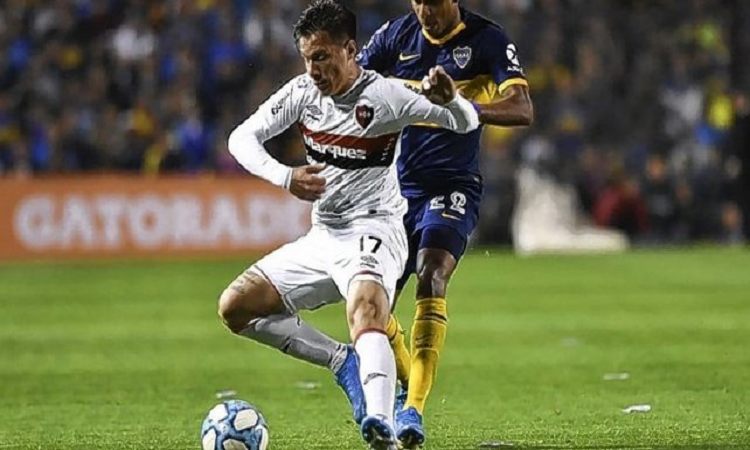 El tatengue intenta incorporar al delantero Cristian Insaurralde