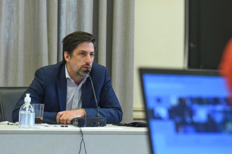 Los gremios docentes reclamaron un aumento salarial superior al 30%