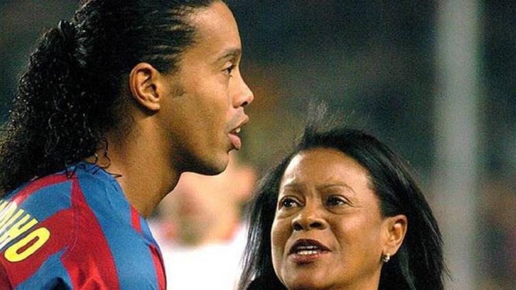 Murió por coronavirus la madre de Ronaldinho