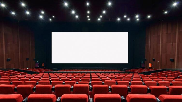 Cines: Empleados vuelven a reclamar por la reapertura