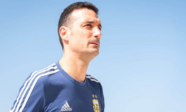 Scaloni prepara la lista de los convocados de la Selección Argentina