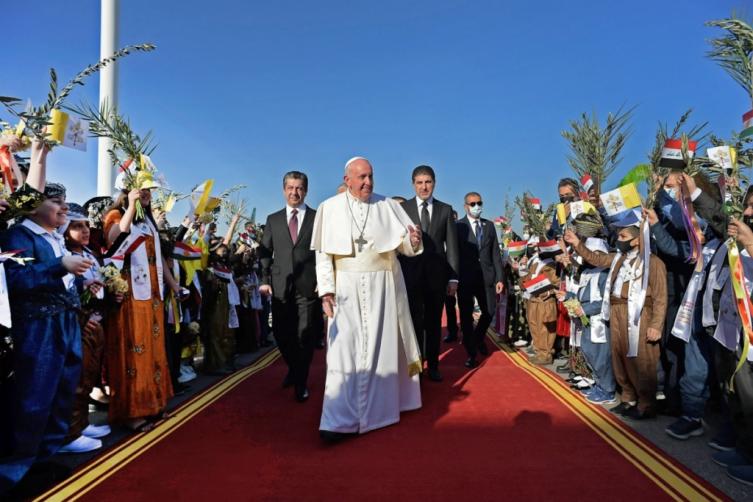 El Papa cerró su histórica visita a Irak con una misa colmada de fieles 