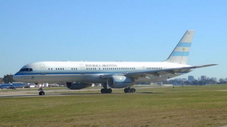 El Presidente quiere recuperar los viajes en los aviones presidenciales