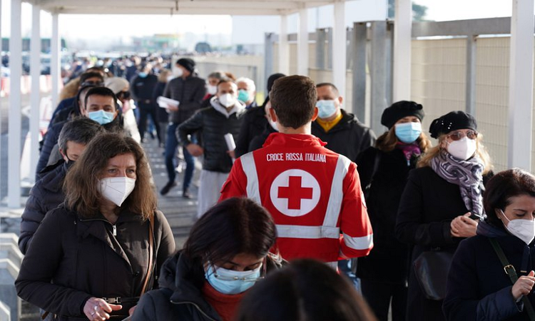 Covid-19: Así avanza la vacunación a los docentes en el mundo