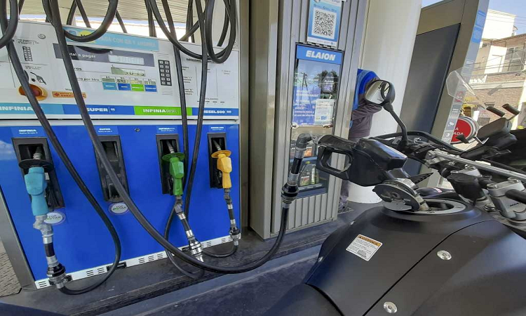 En lo que va del año el combustible subió más que el costo de vida