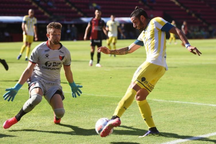 Colón y Rosario Central quedaron en cero