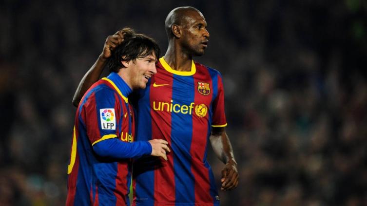 Abidal rompió el silencio sobre su cruce con Messi
