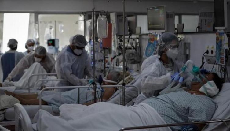 Brasil superó las 300.000 muertes por coronavirus