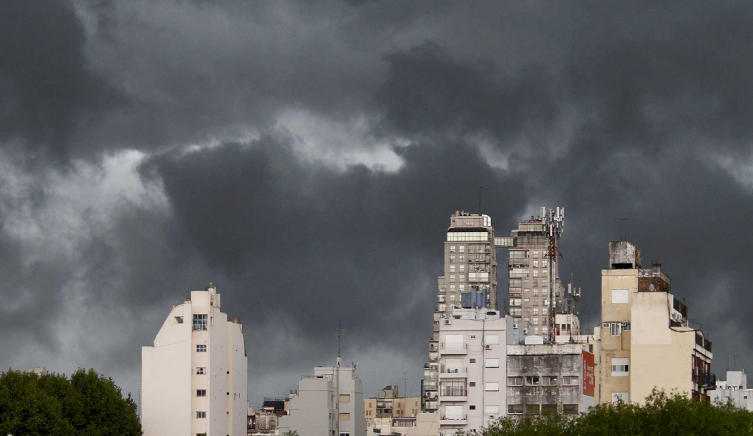 El centro del país está bajo alerta meteorológica por lluvias fuertes o severas