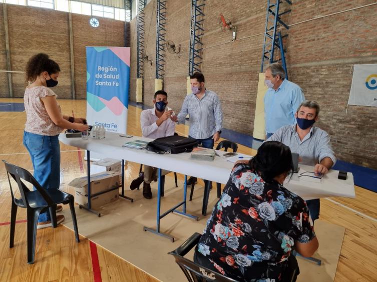 Castelló: “Seguimos poniendo al Estado a disposición de los vecinos”