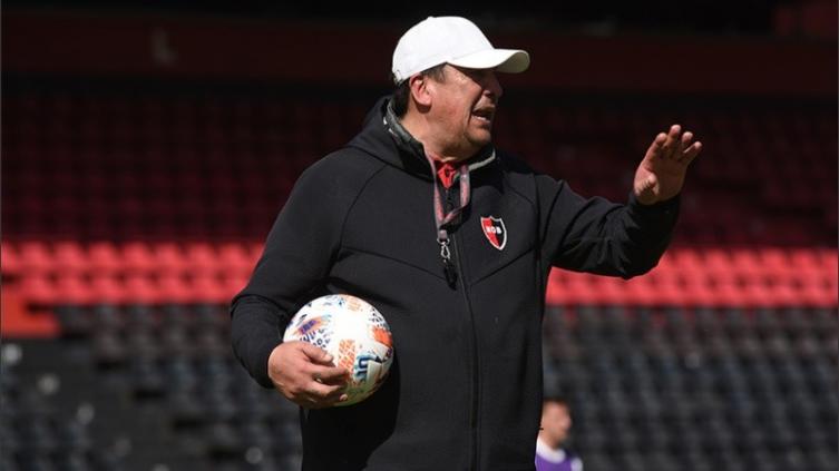 El Mono Burgos confía en que Lema y Negri jugarán contra Huracán