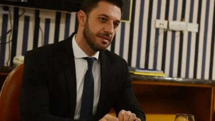 Allanaron a Morla y le prohíben usar la marca 