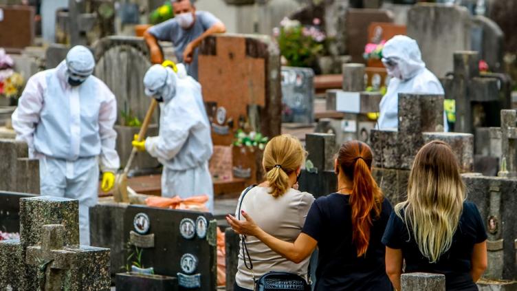 Brasil: el colapso sanitario se reduce con cuarentenas y toque de queda