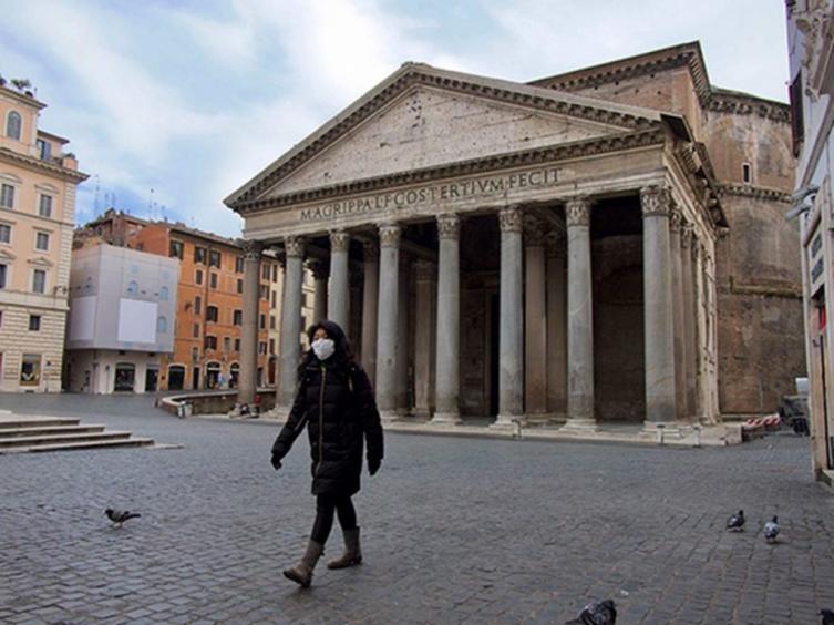 La pandemia amenaza con hacer colapsar el sistema funerario de Roma