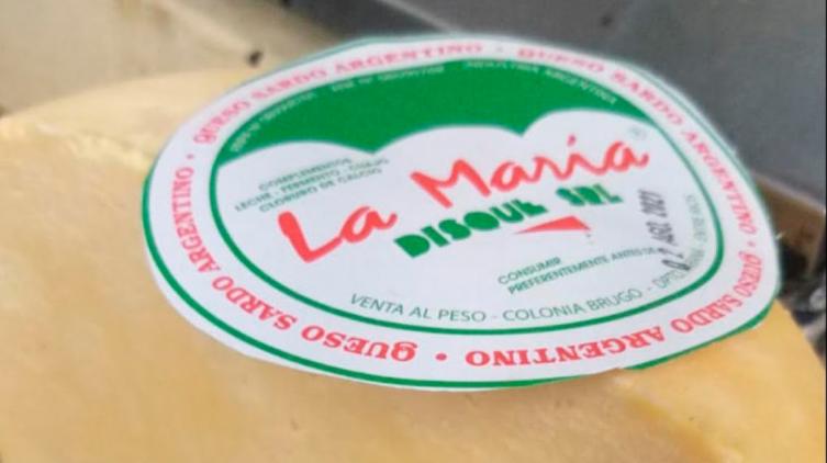Prohíben la venta de un queso en toda la provincia