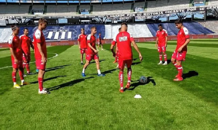 Unión tendría cinco cambios ante Independiente