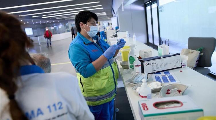 Se registraron 21.220 contagios y hubo 298 muertes muertes por coronavirus en el país