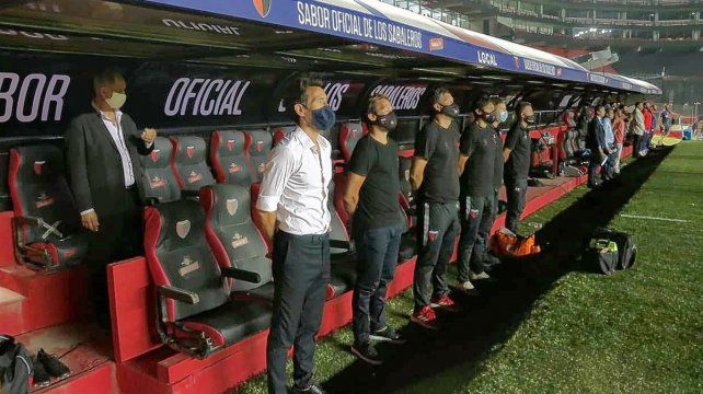 La principal diferencia entre Colón y Racing está en el banco
