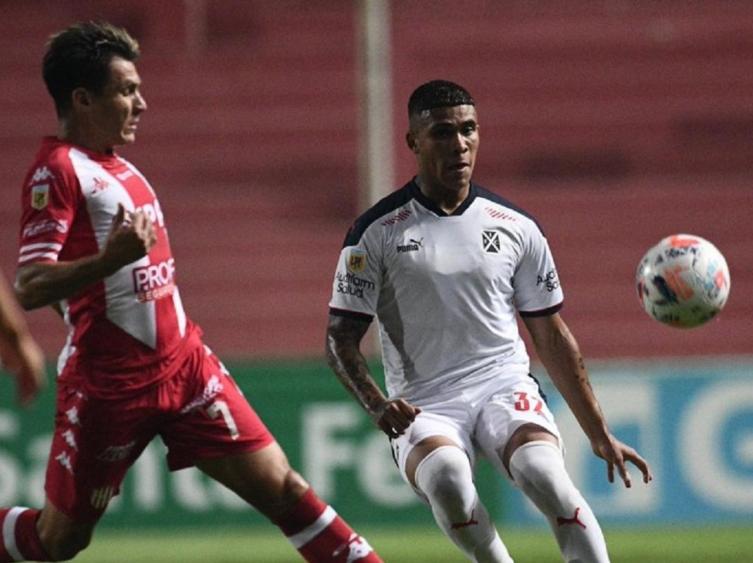 Unión empató 0-0 ante Independiente