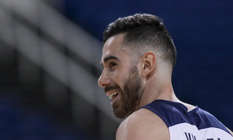 NBA: New York Knicks quiere a Luca Vildoza
