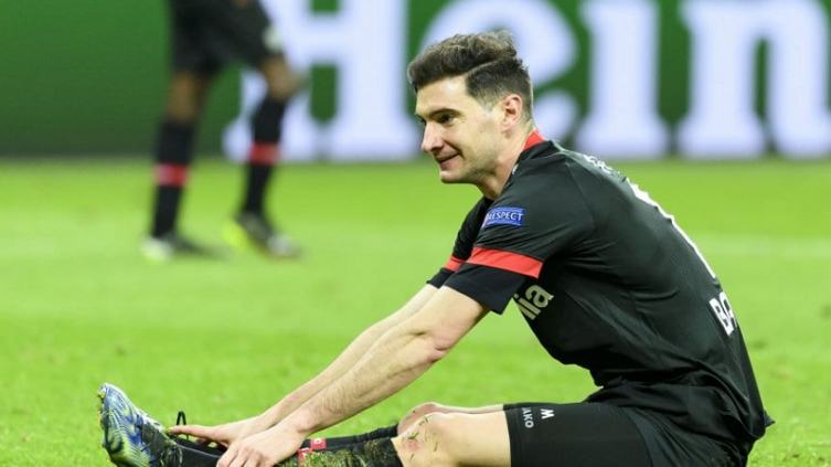 Alario lesionado y es duda para la Copa América
