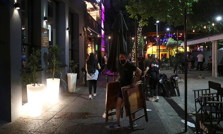 COVID-19: el DNU que oficializó las restricciones hasta el 21 de mayo