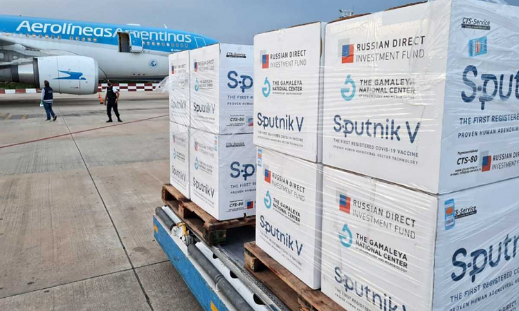 Sputnik V: llegaron a Ezeiza más de 765 mil nuevas dosis 