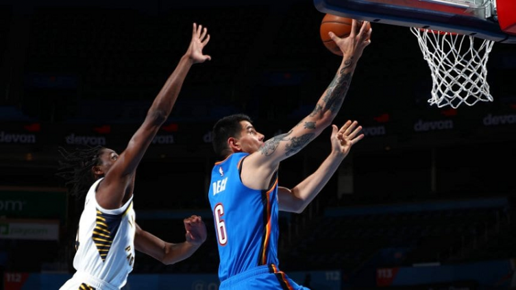 NBA: Deck hizo un buen aporte en la caída de Oklahoma