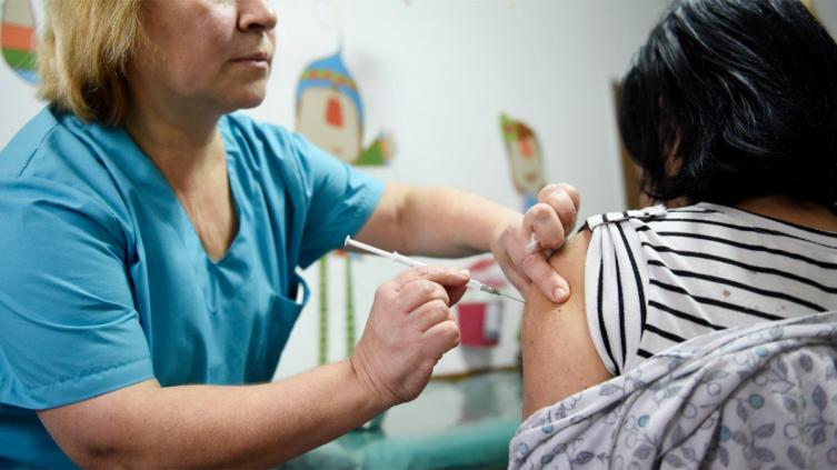 Iapos abrió la inscripción para la vacuna antigripal