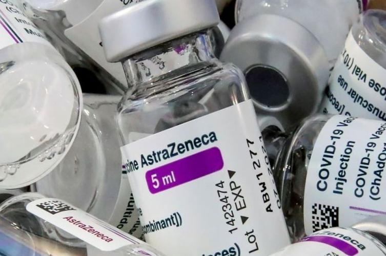 La Municipalidad denunció el robo de 100 vacunas de AstraZéneca