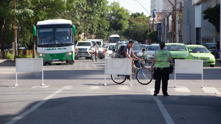  Cortes de tránsito y desvíos de colectivos para el domingo
