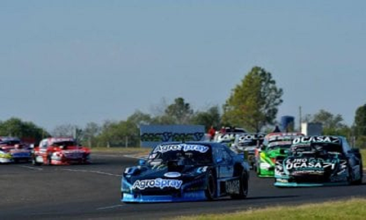 Canapino sigue líder en el campeonato
