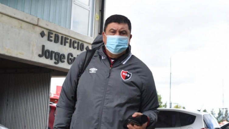 Newell´s: negocian la rescisión de Burgos y se busca el sucesor