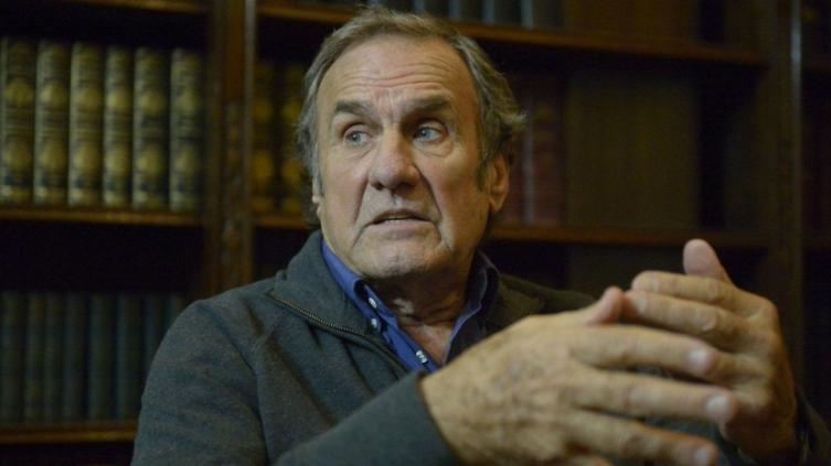 Carlos Reutemann nuevamente internado
