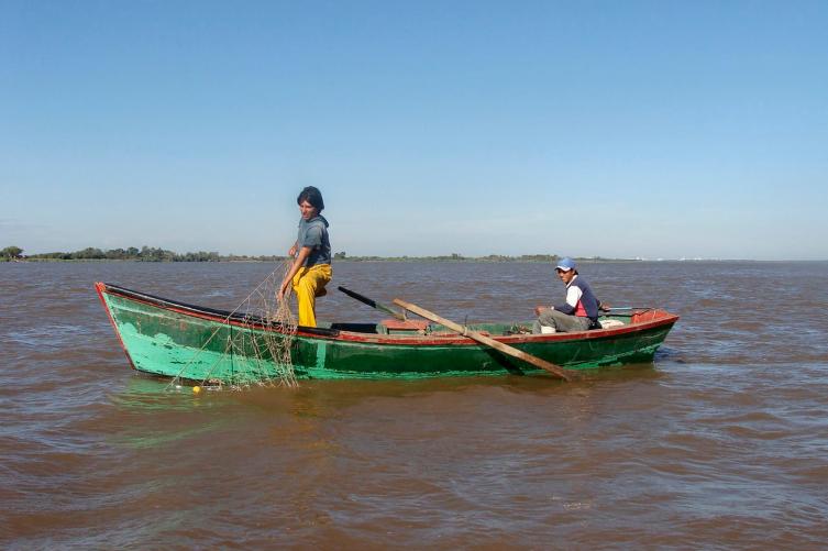 Santa Fe renueva la veda vigente para la pesca comercial