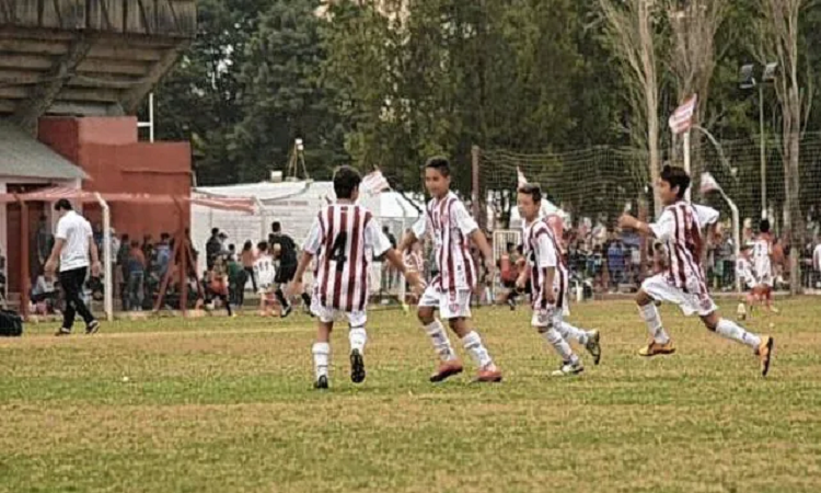 Pandemia: Unión suspendió la prueba de jugadores 