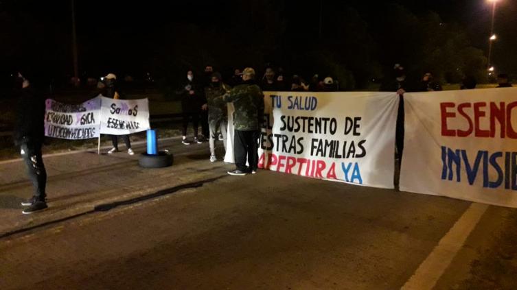 Promotores de actividad física cortan la 168