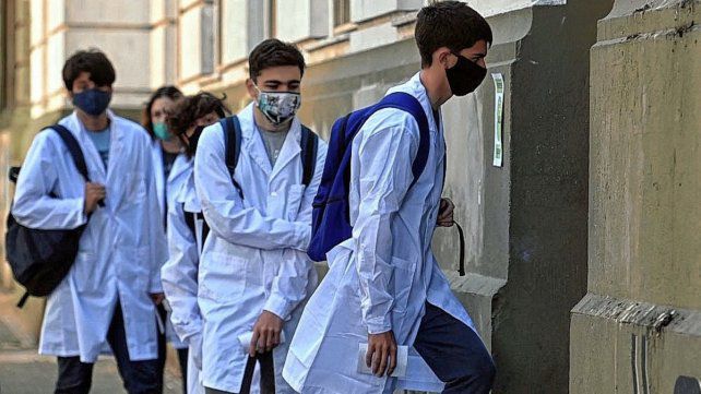 Educación analiza que se dicten clases los sábados y feriados 
