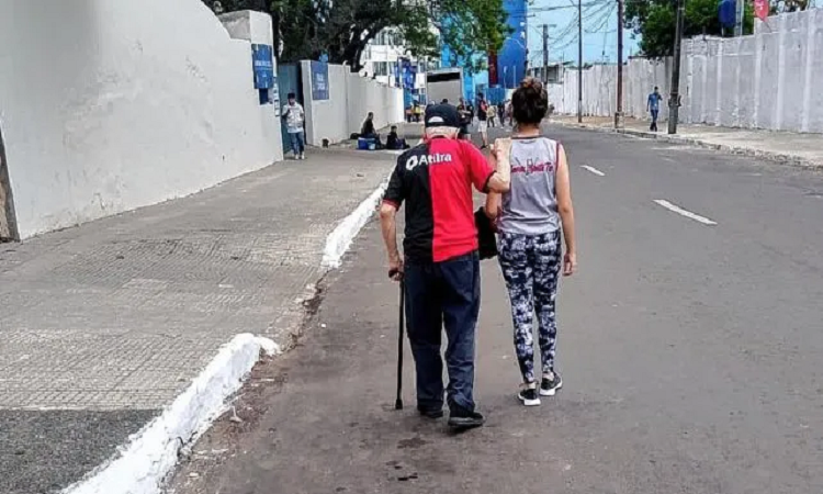 Colón despidió los restos de De Sanctis