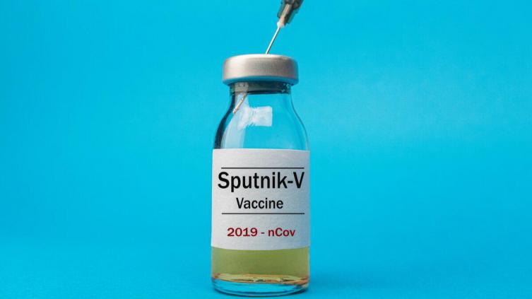 Irán comenzó a producir localmente la vacuna Sputnik V