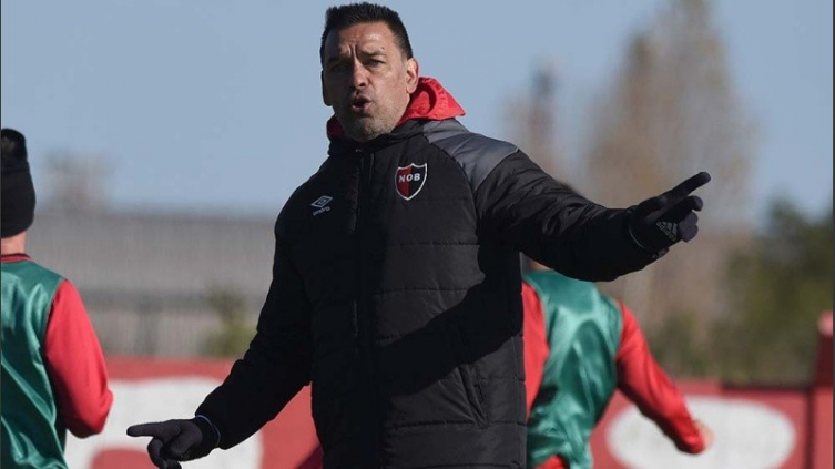 Gamboa: “Cuando me tocó dirigir un clásico, lo gané”
