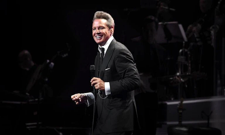 Luis Miguel fue operado de emergencia