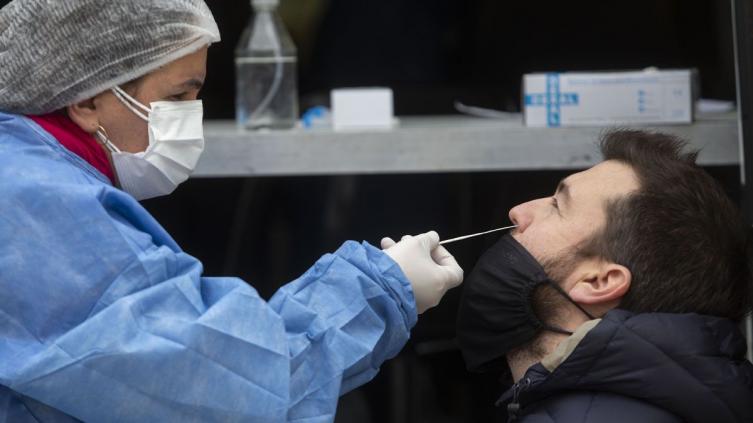 Covid: La provincia de Santa Fe reportó 826 nuevos casos