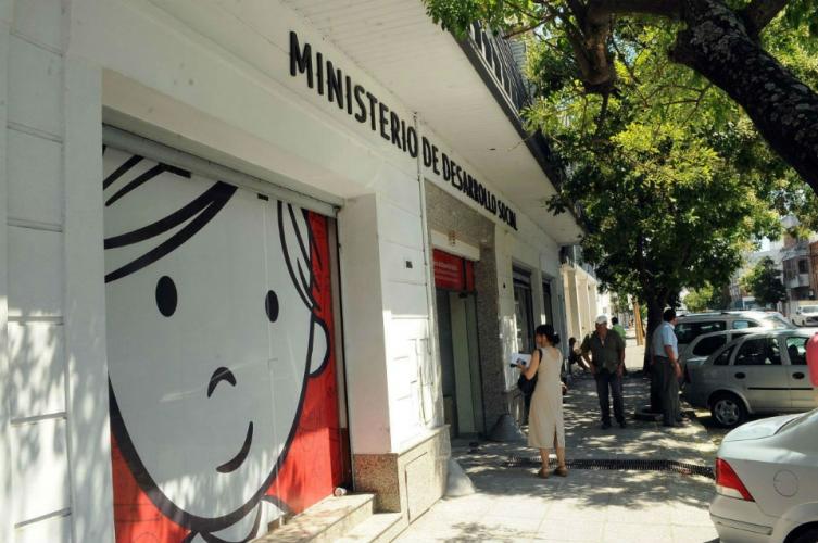 Más de 800 niños pasan la pandemia en hogares de la provincia