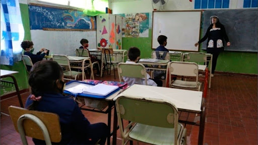 Todos los niveles vuelven a las aulas este lunes en la provincia