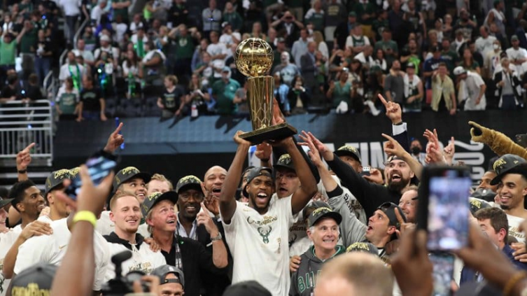 Milwaukee Bucks logró el anillo de la NBA 
